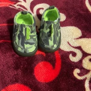 Dinosaur baby shoes